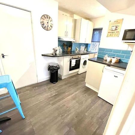Serene And Cozy 1-Bedroom House With Parking 캠브리지 외부 사진
