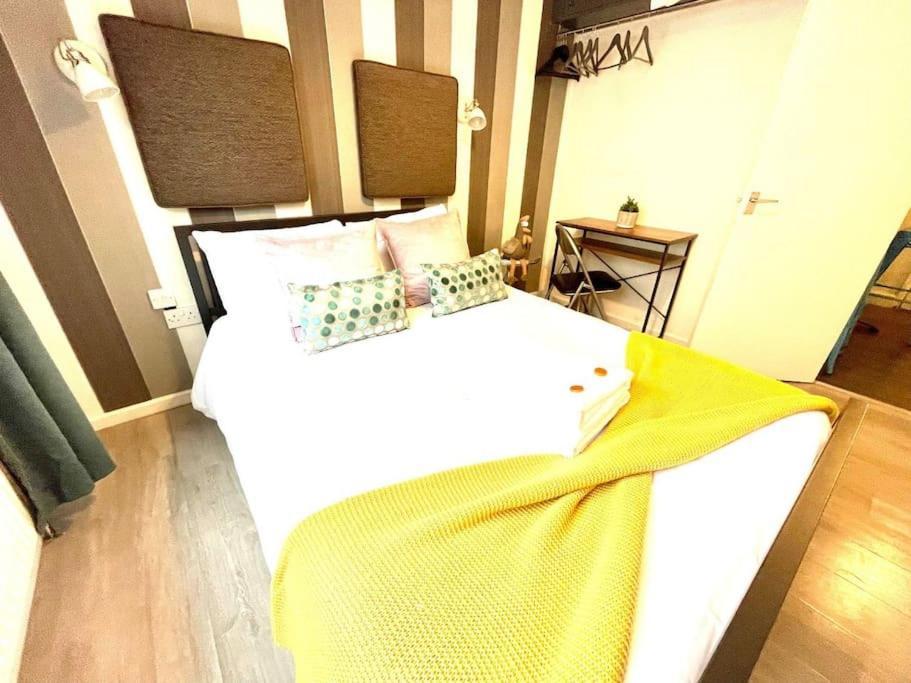 Serene And Cozy 1-Bedroom House With Parking 캠브리지 외부 사진
