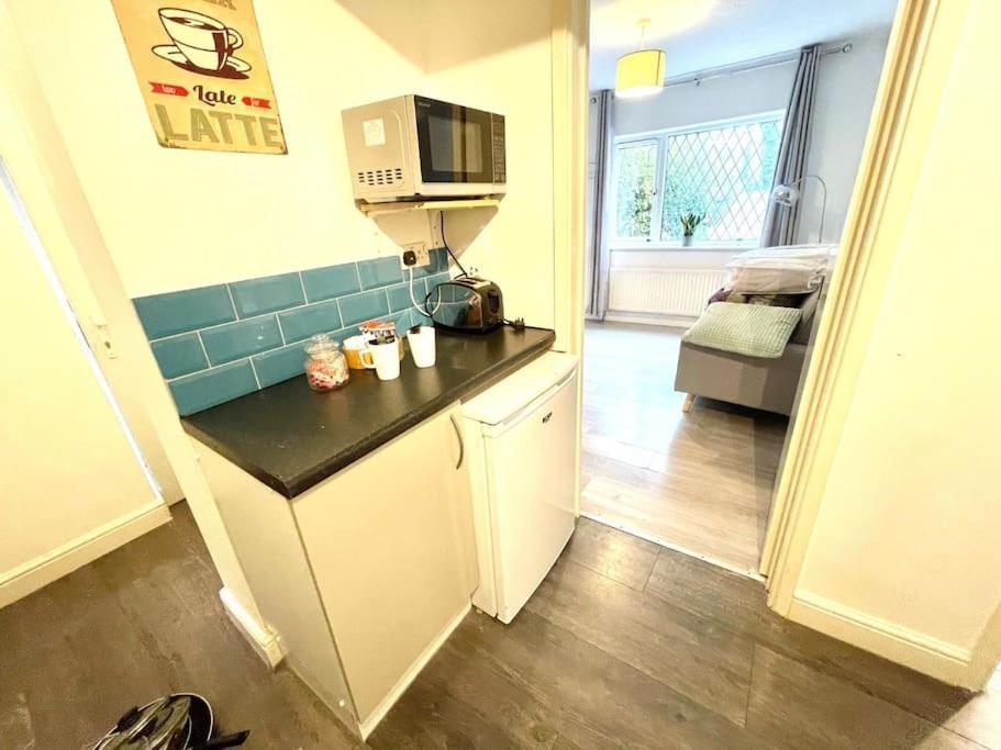 Serene And Cozy 1-Bedroom House With Parking 캠브리지 외부 사진
