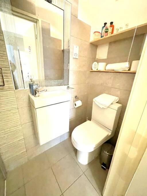 Serene And Cozy 1-Bedroom House With Parking 캠브리지 외부 사진